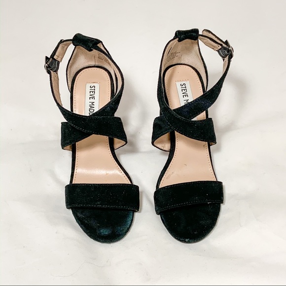Steve Madden Black Strappy Block Heel Sandal - Picture 2 of 5